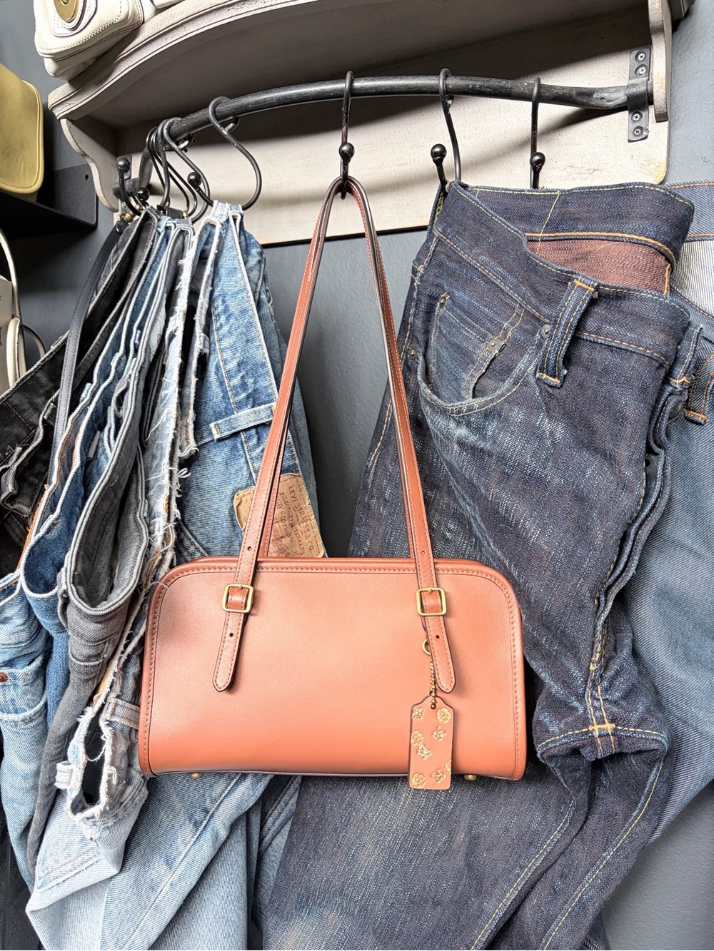 Coach Swing Zip Full size Brown